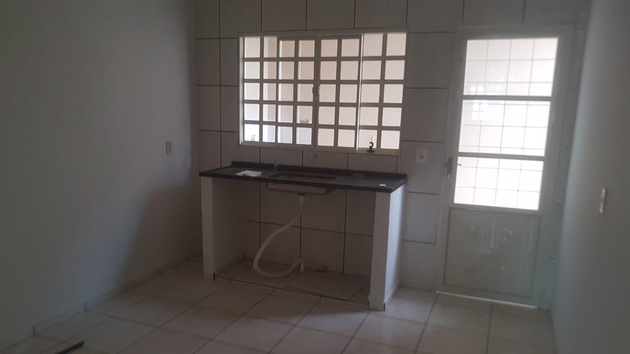 Casa para alugar com 3 quartos, 96m² - Foto 12