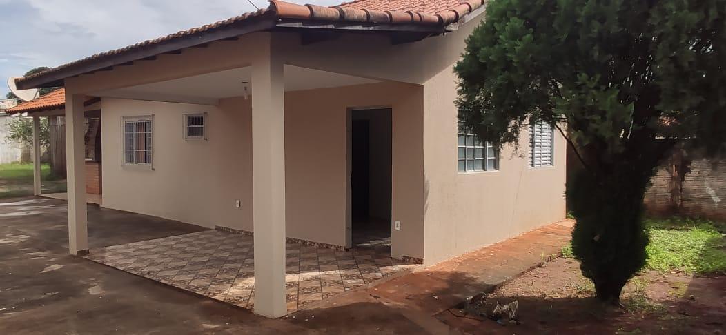 Casa à venda com 2 quartos, 700m² - Foto 2