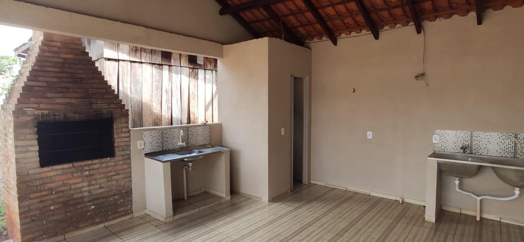 Casa à venda com 2 quartos, 700m² - Foto 8