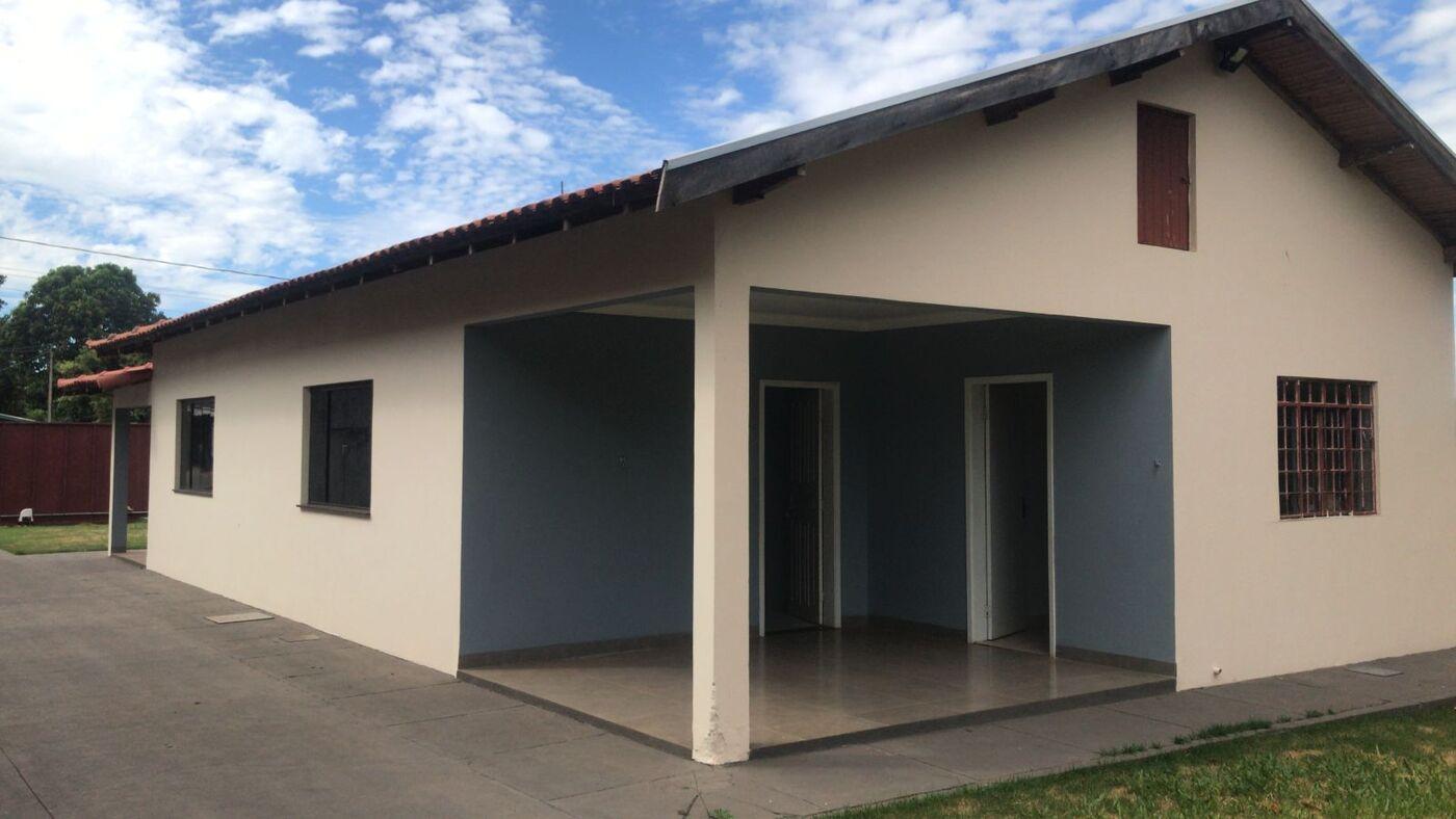 Casa para alugar com 3 quartos, 750m² - Foto 4