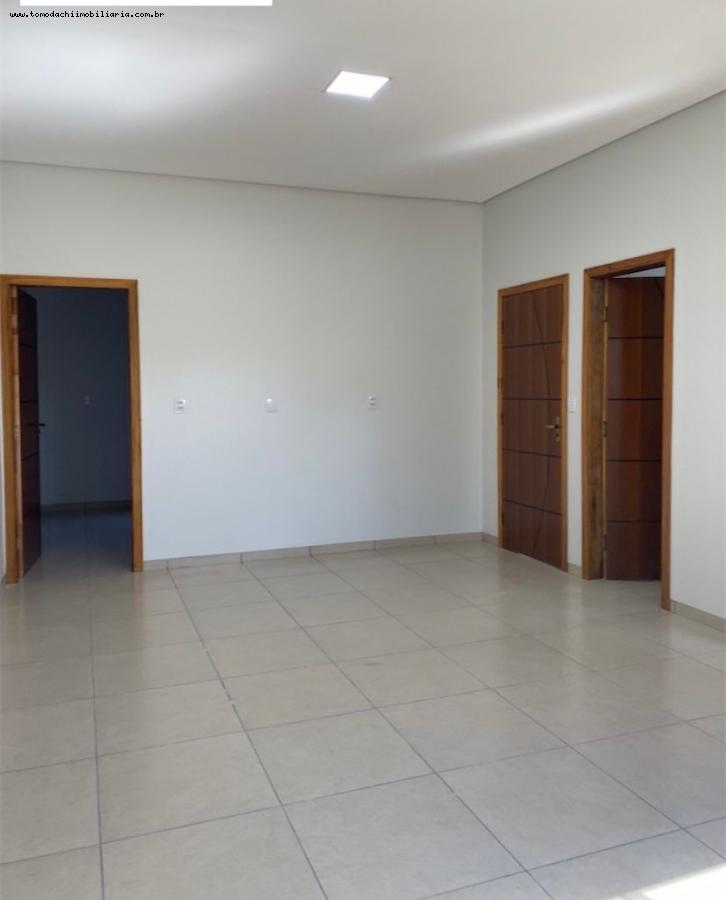 Casa para alugar com 2 quartos, 87m² - Foto 4